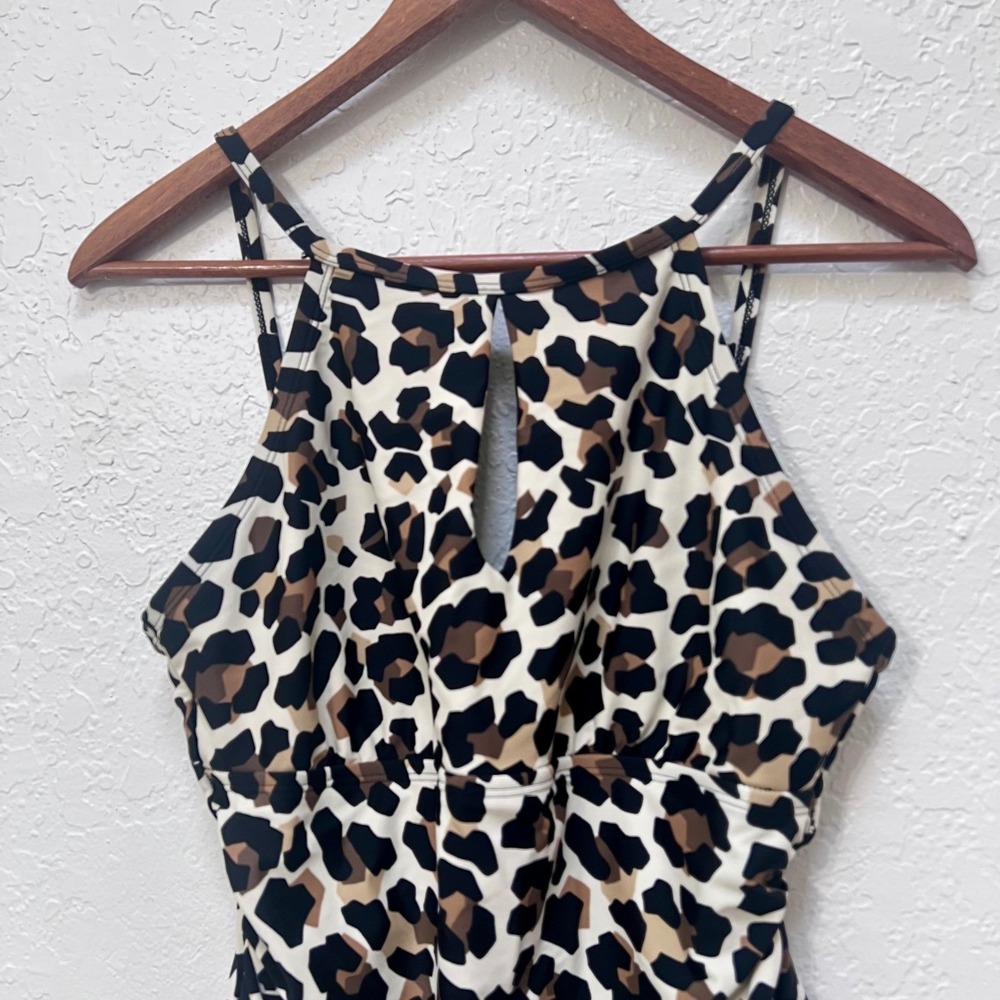 Ellen Tracy One Piece Swimsuit Leopard Print Halter Neck Keyhole Ruched Size 14 - Picture 2 of 7